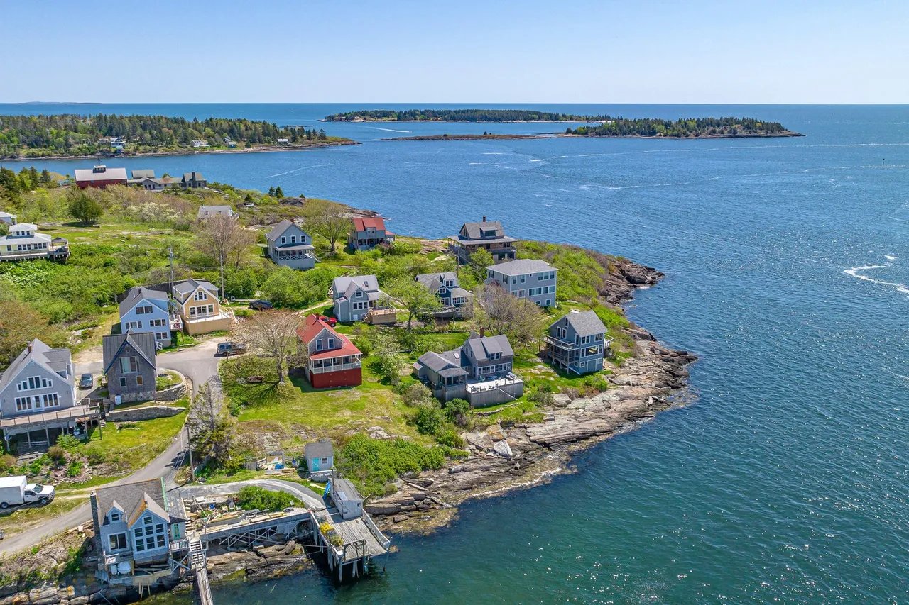New Listing! 8 Christopher Lane, Georgetown, Maine – $492,500