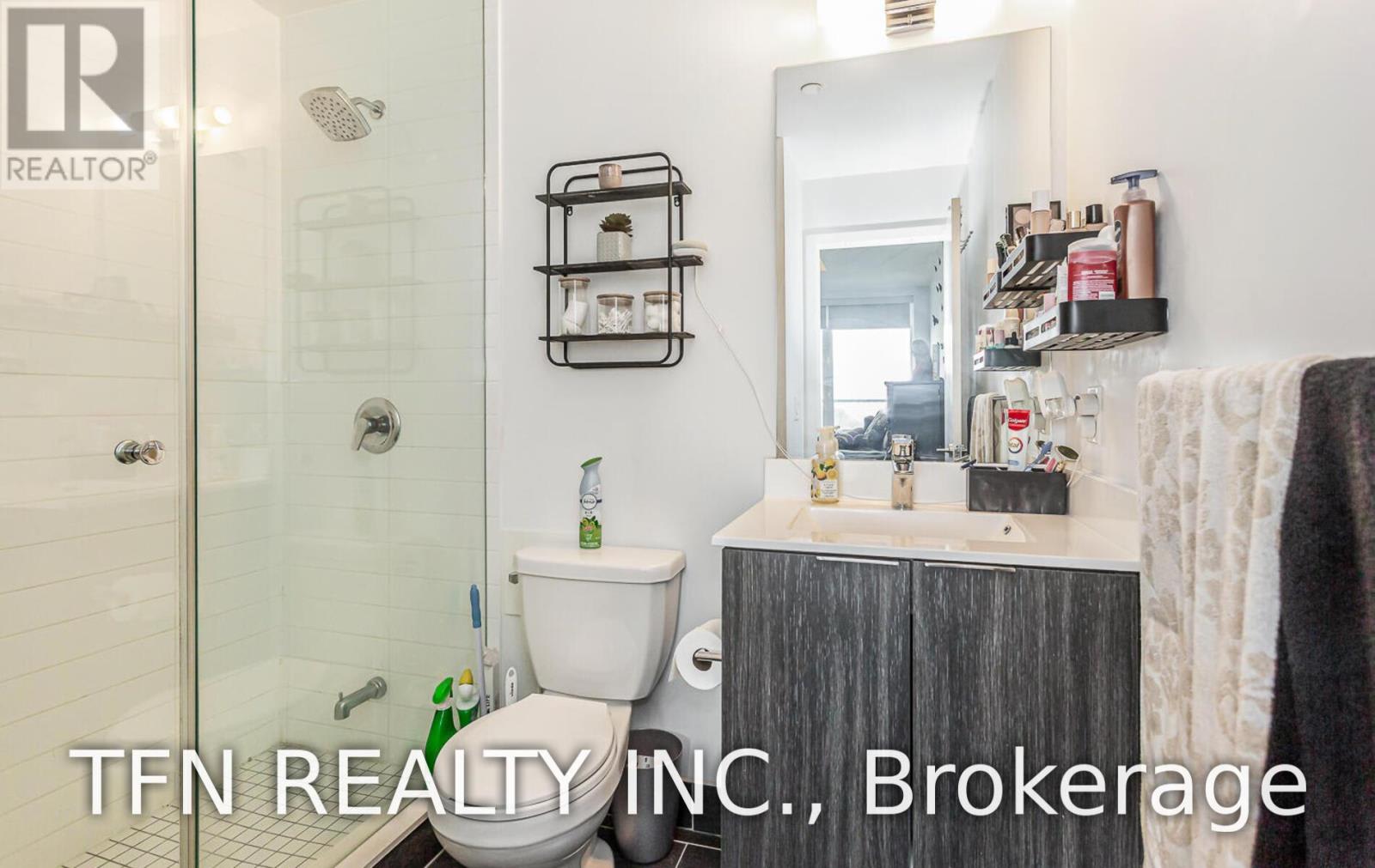 20 Shore Breeze Drive, 211 