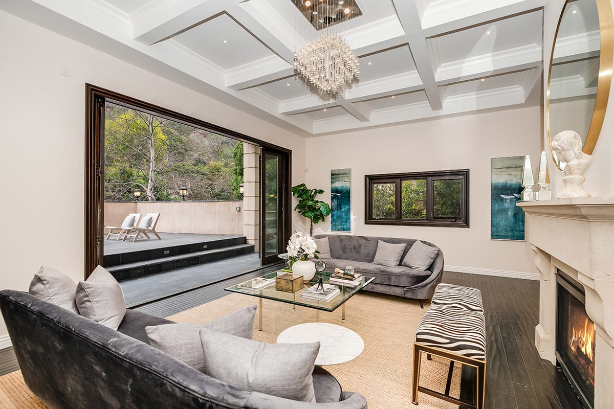 1600 Benedict Canyon Dr