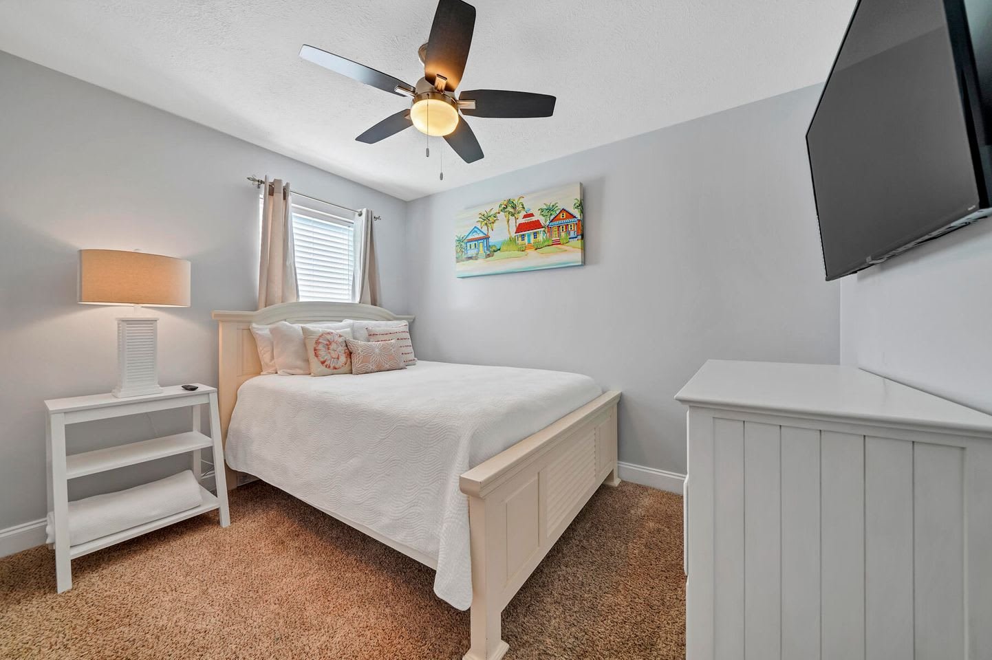 125 Rose Ln