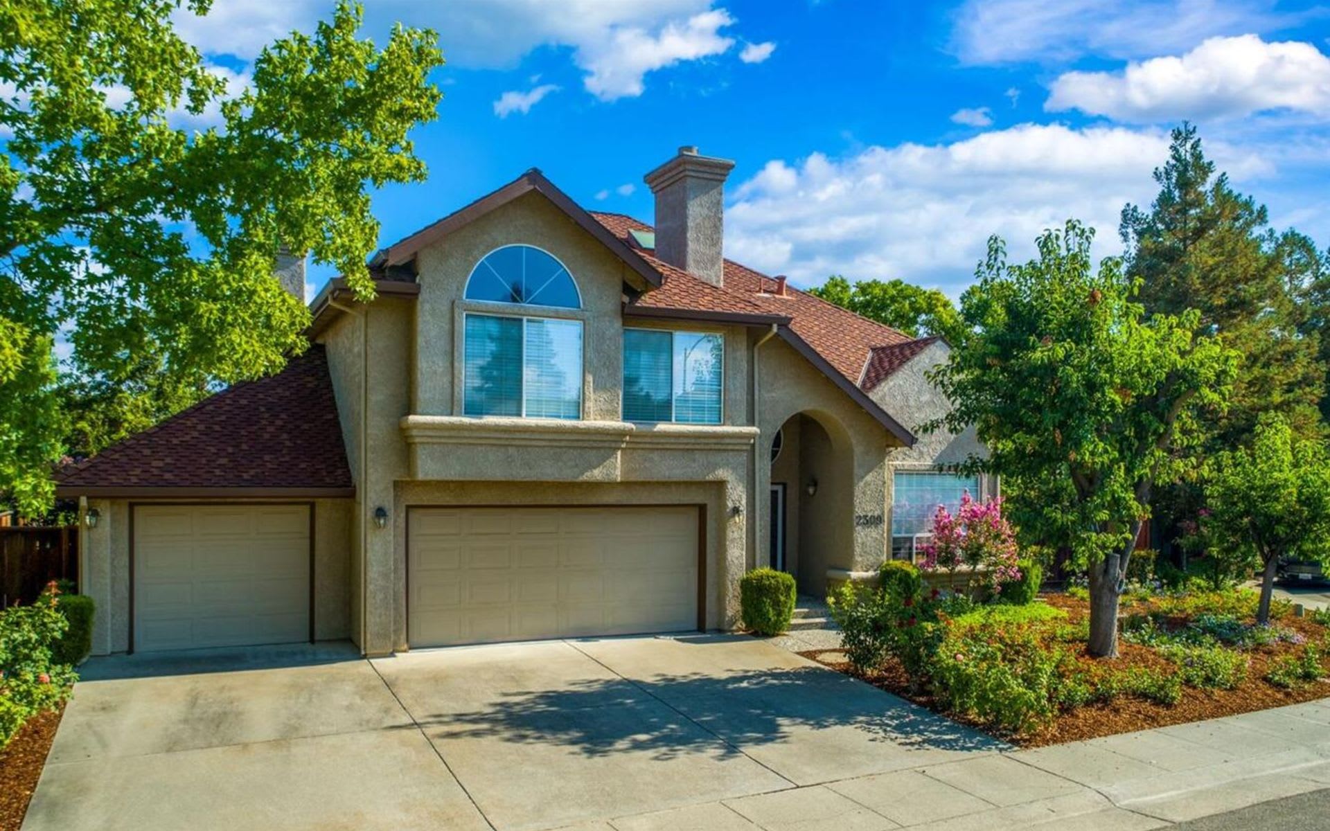 2309 Okeefe Place