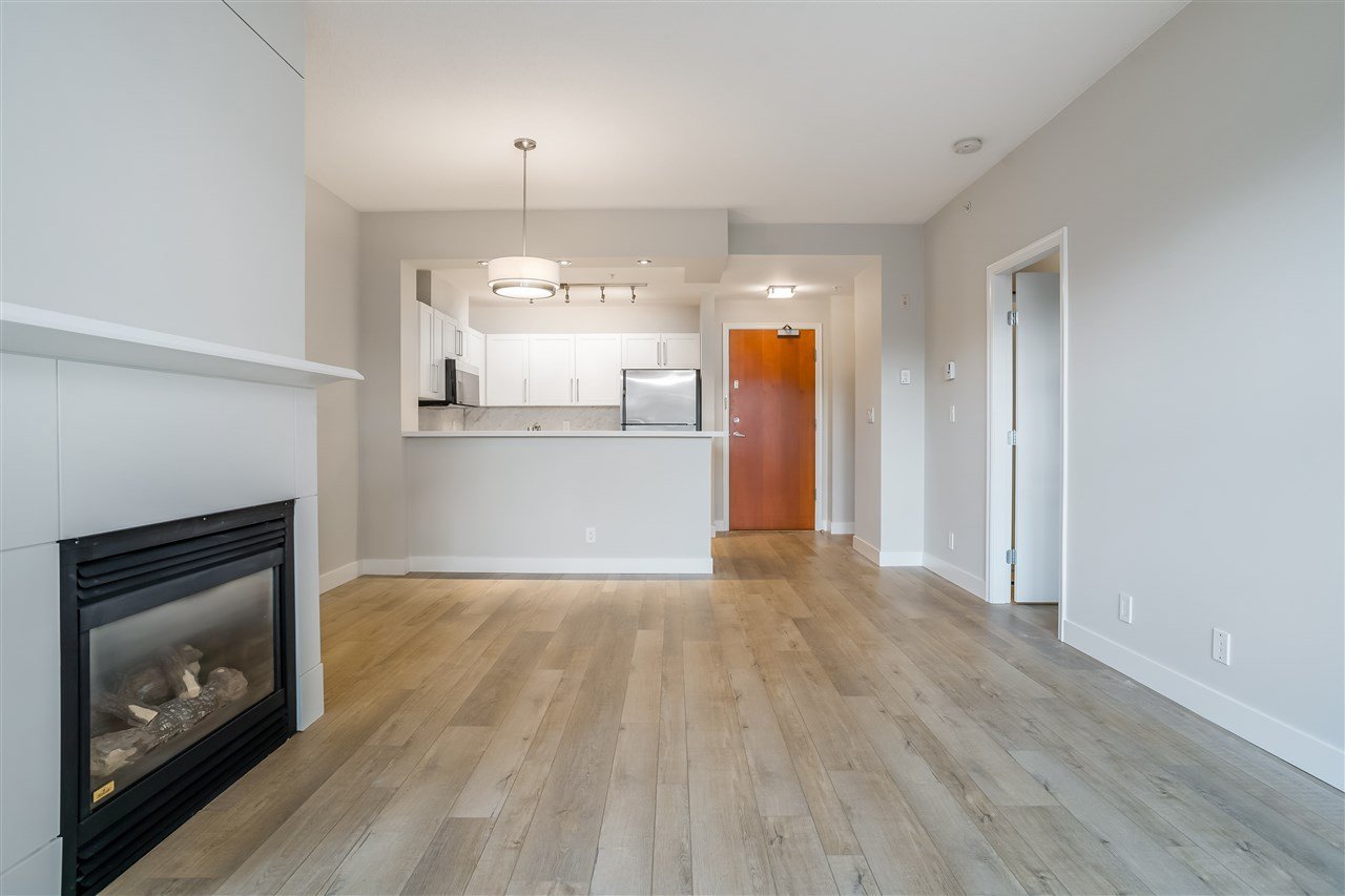 304-2788 Vine St
