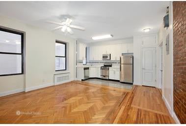202 W 107th St, #2R