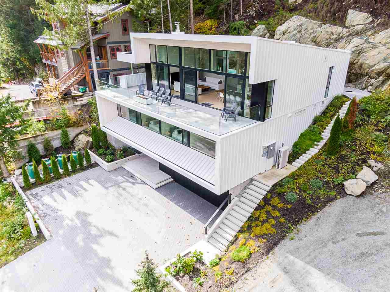 5597 Alta Lake Rd