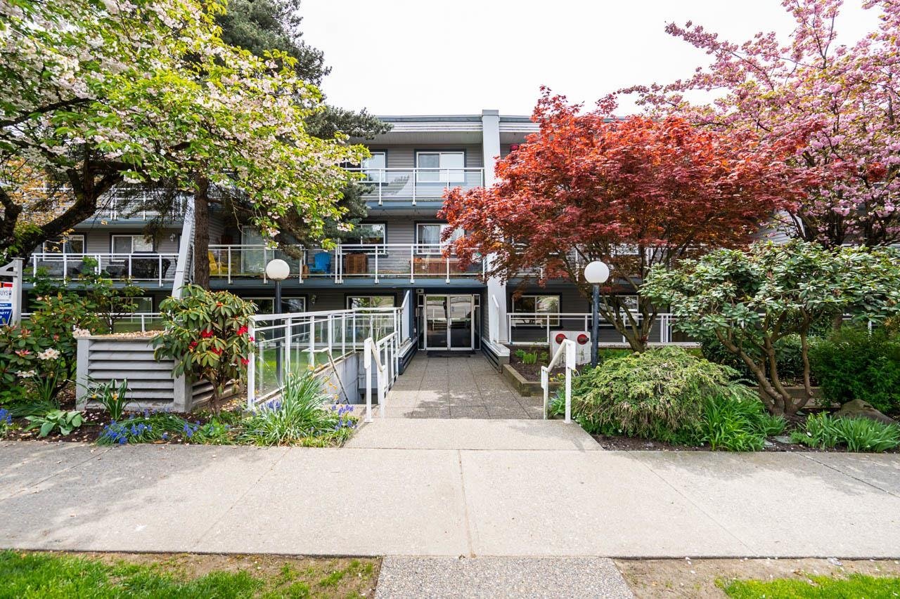 219-550 Royal Ave