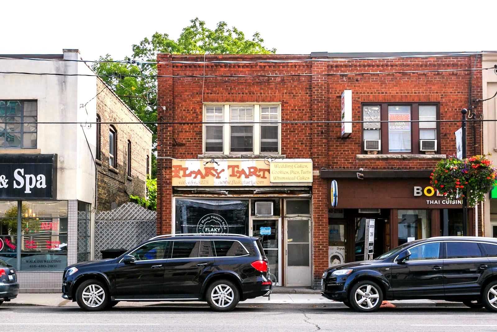 Davisville Village Storefront 
