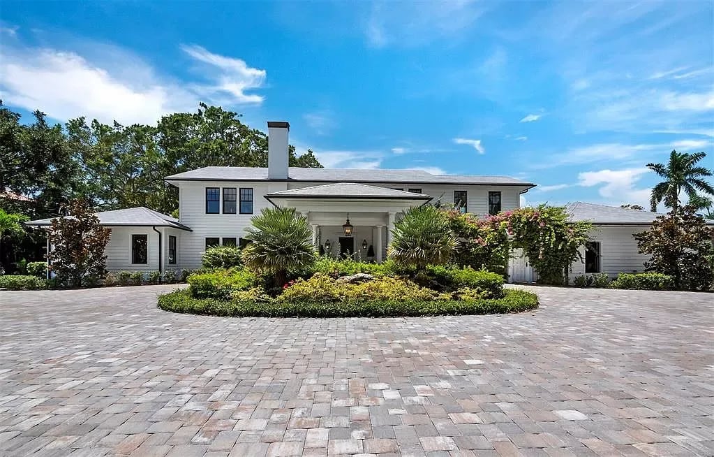 4223 Bay Shore Rd
