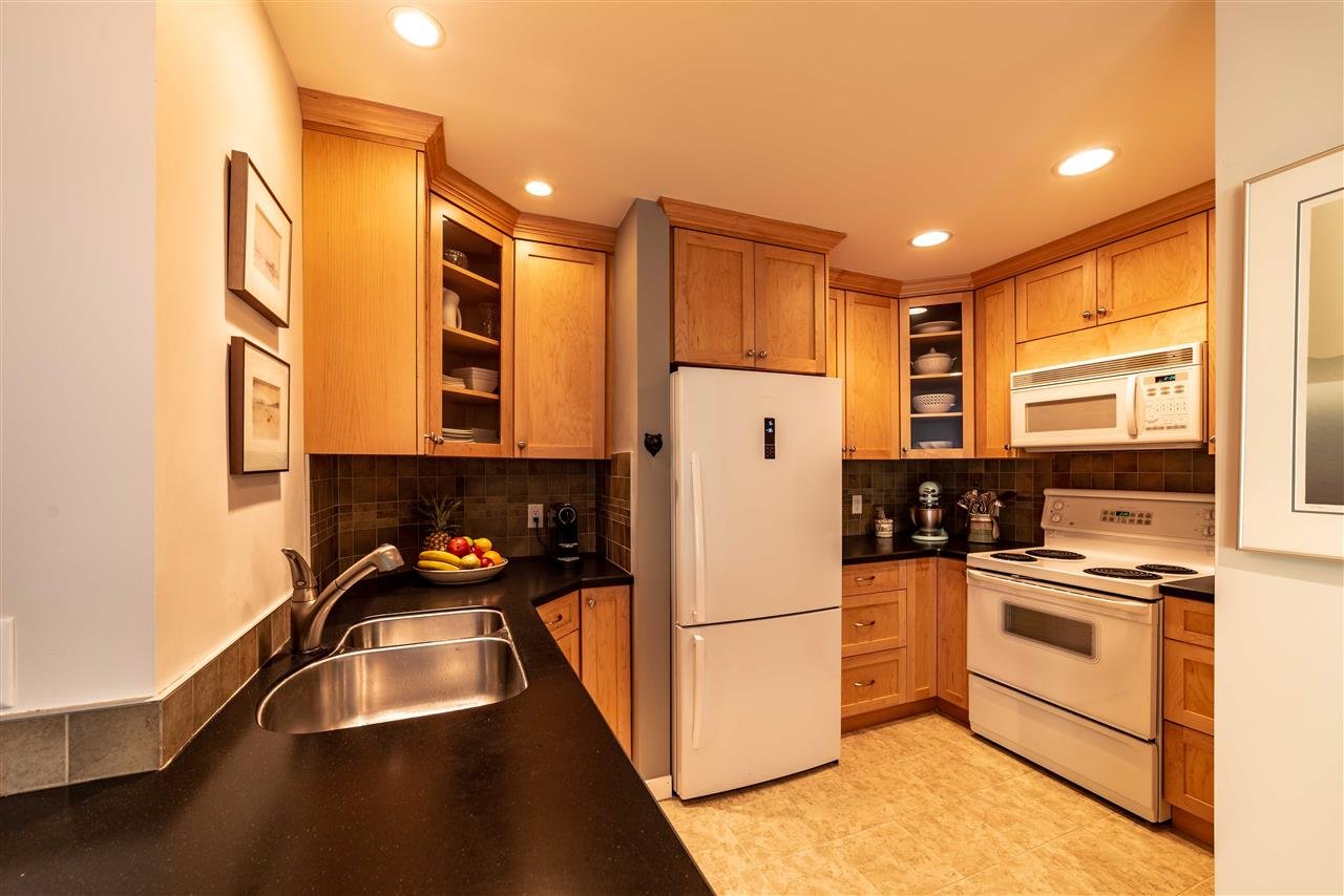 D205-1400 Alta Lake Rd