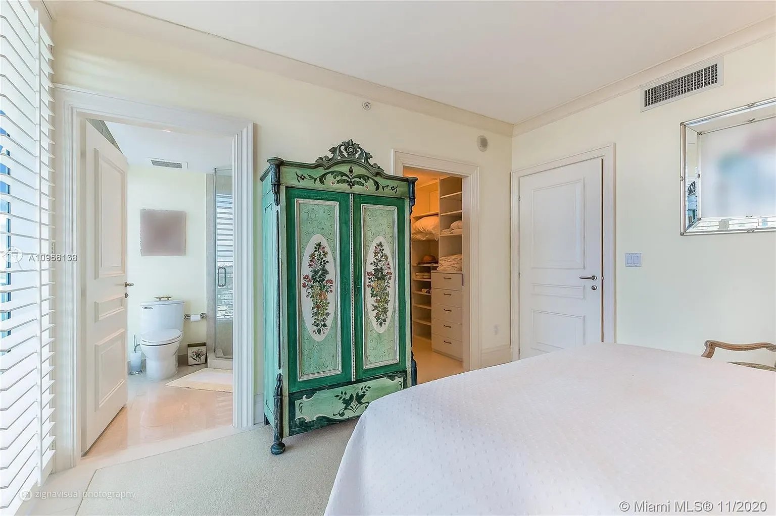 2627 S Bayshore Dr APT #1802
