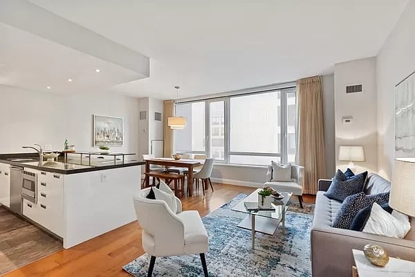 261 West 28th Street Unit: 5E