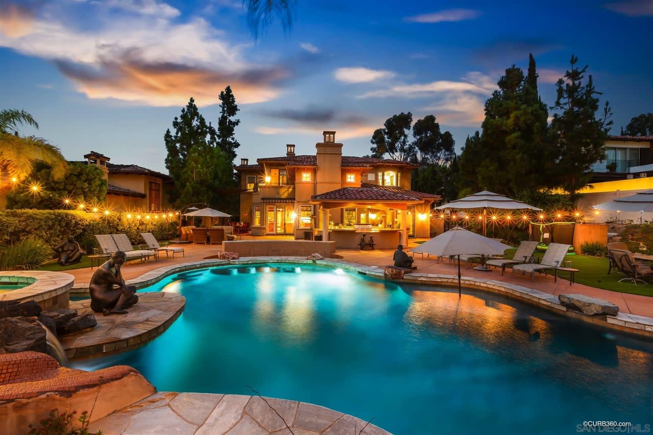 5523 Meadows Del Mar