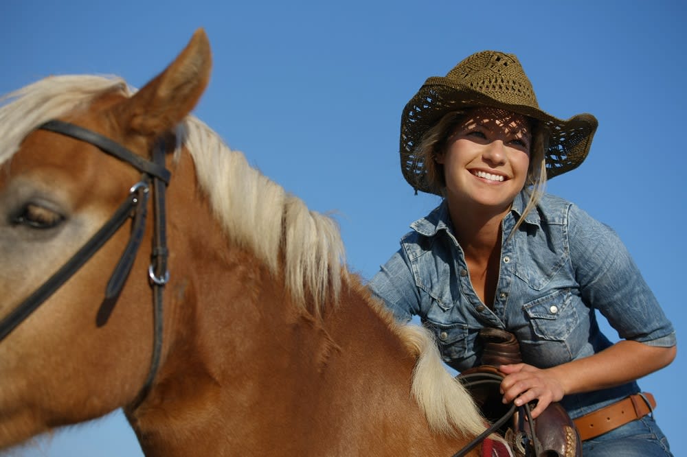 5 Riding Stables Near Scottsdale for Fabulous Sunset and Moonlight Rides