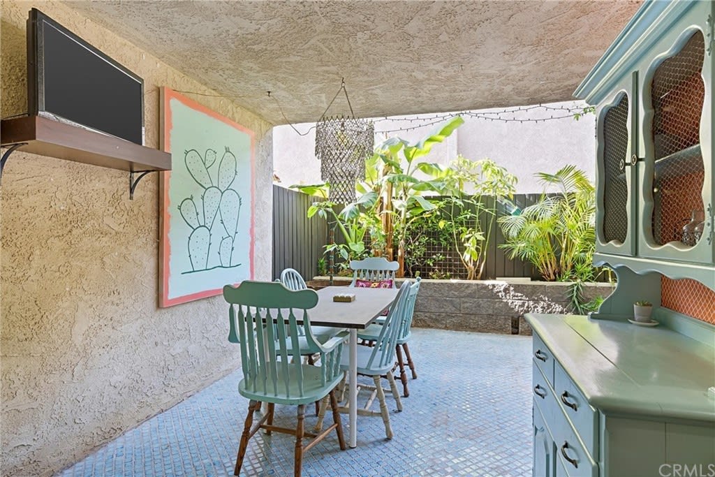 4165 Manhattan Beach Blvd