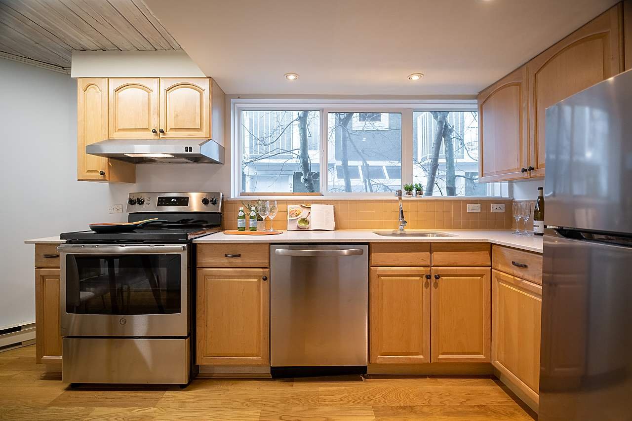 212-1045 W 8th Avenue, Vancouver