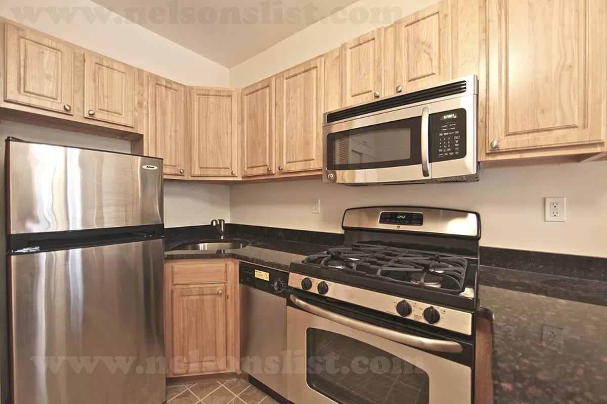 800 President St., #2F