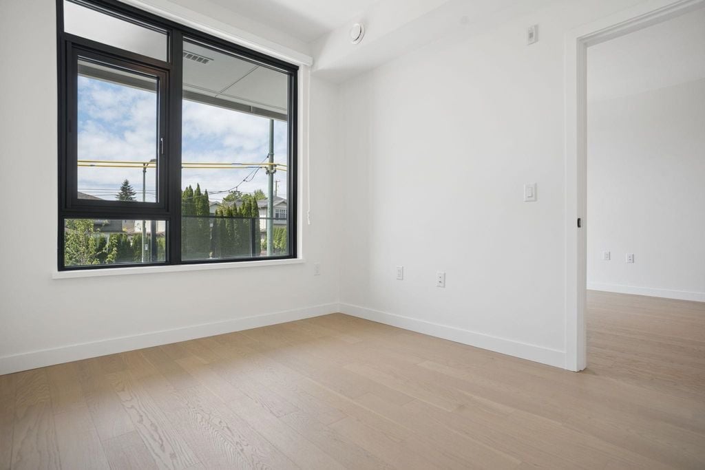 8398 Oak Street 208, Vancouver