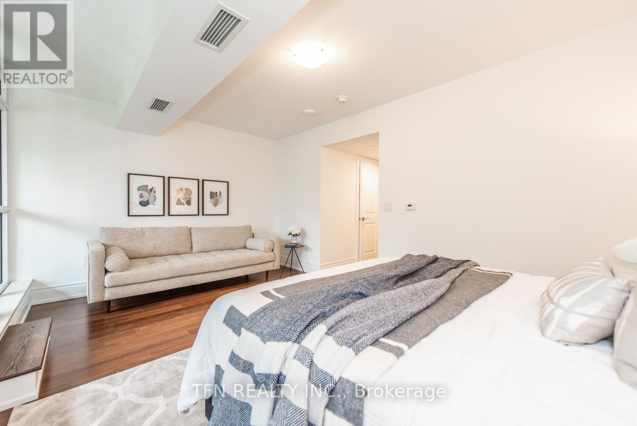 416 Brookdale Ave