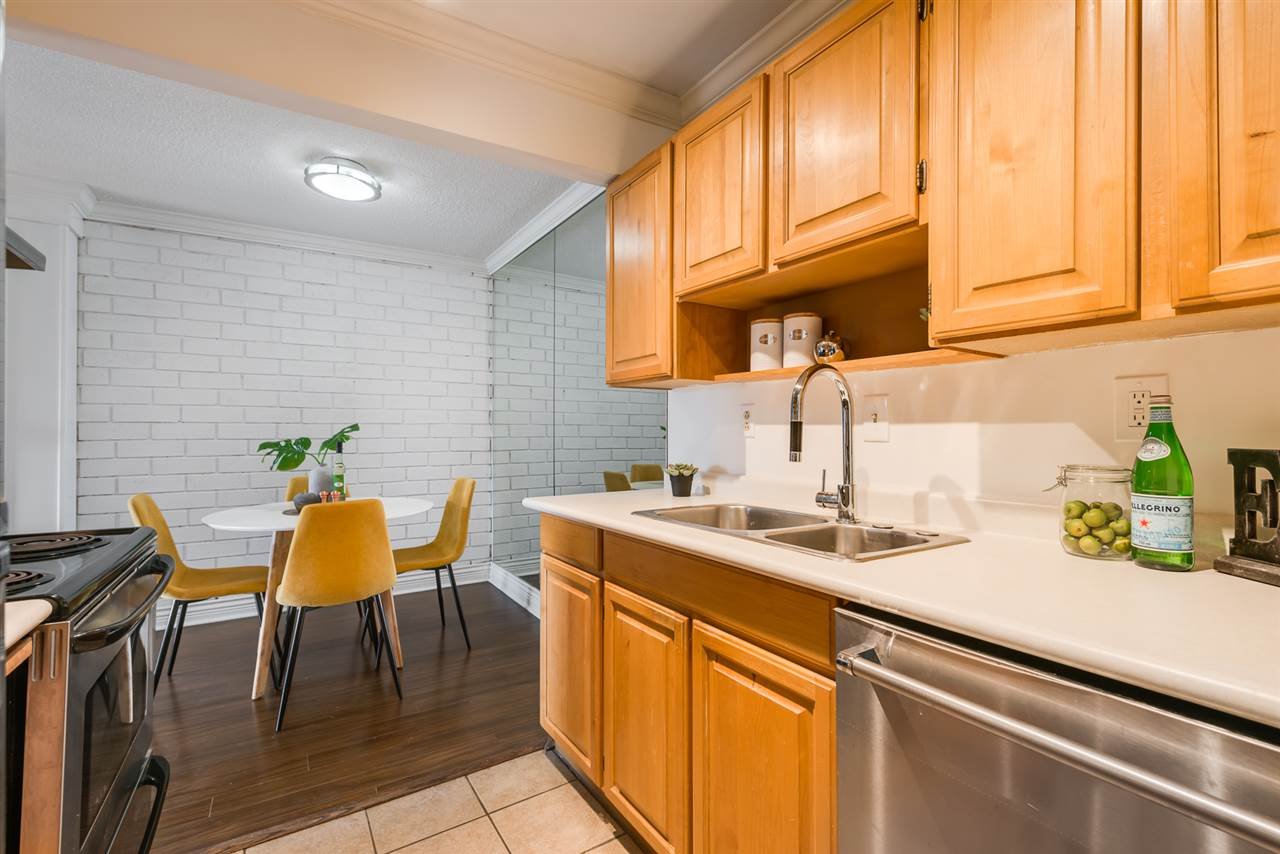 218-2366 Wall St