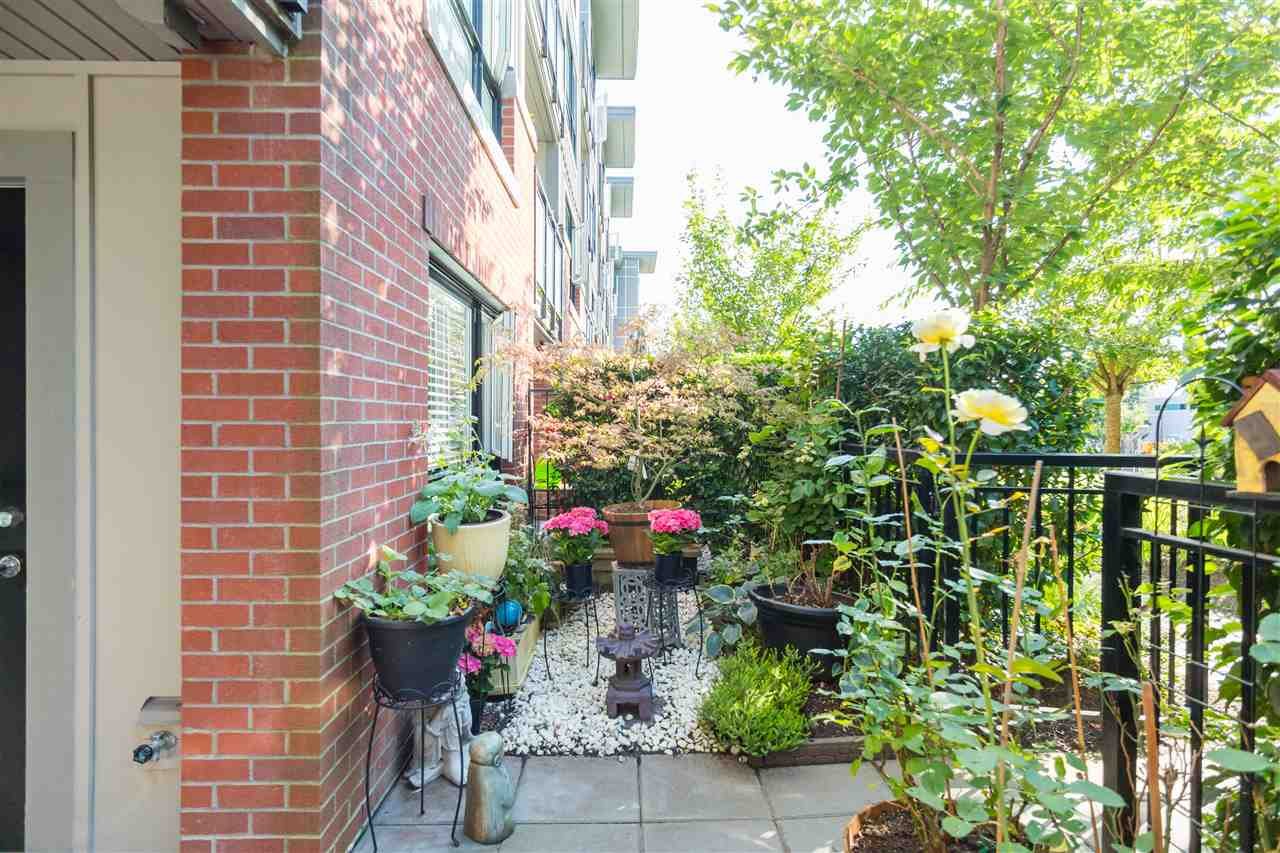 117-7058 14th Ave