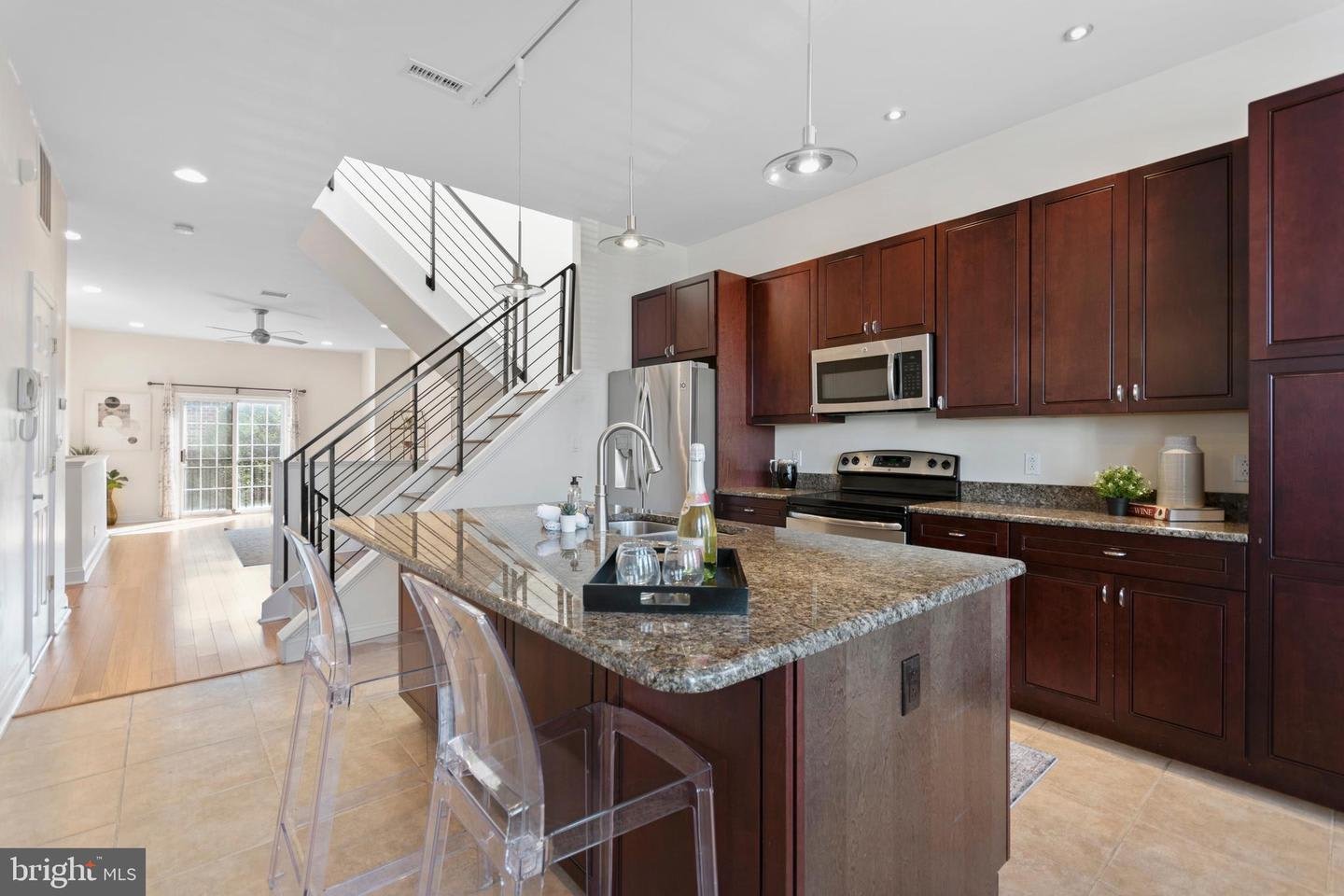 Townhome with Parking in Olde Kensington
