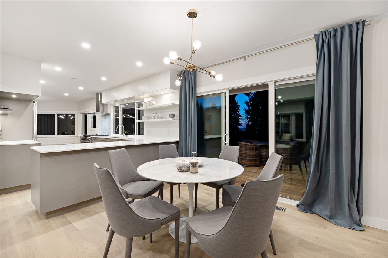 2065 Westdean Cres