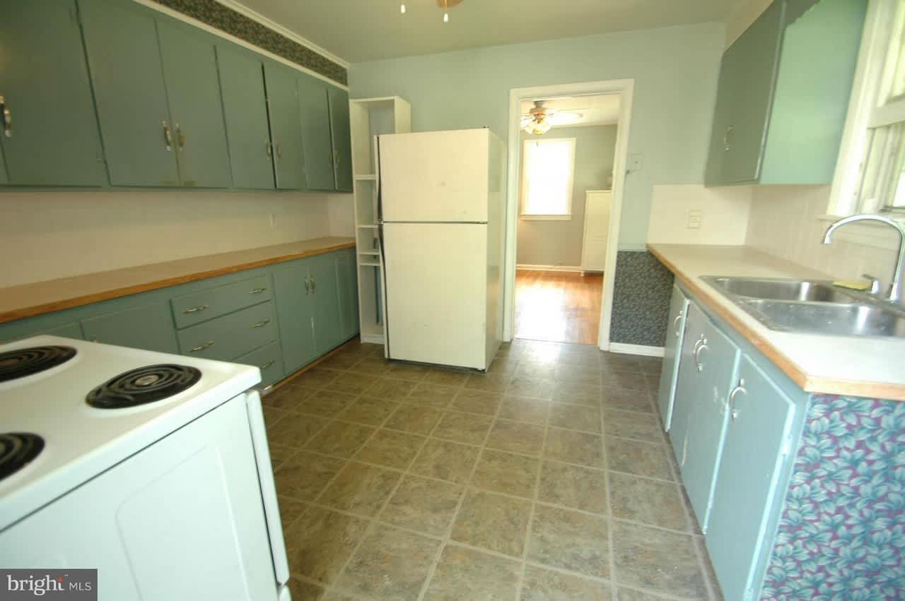 7 Gladden Rd
