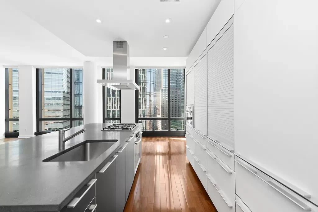 101 Warren St., #2040