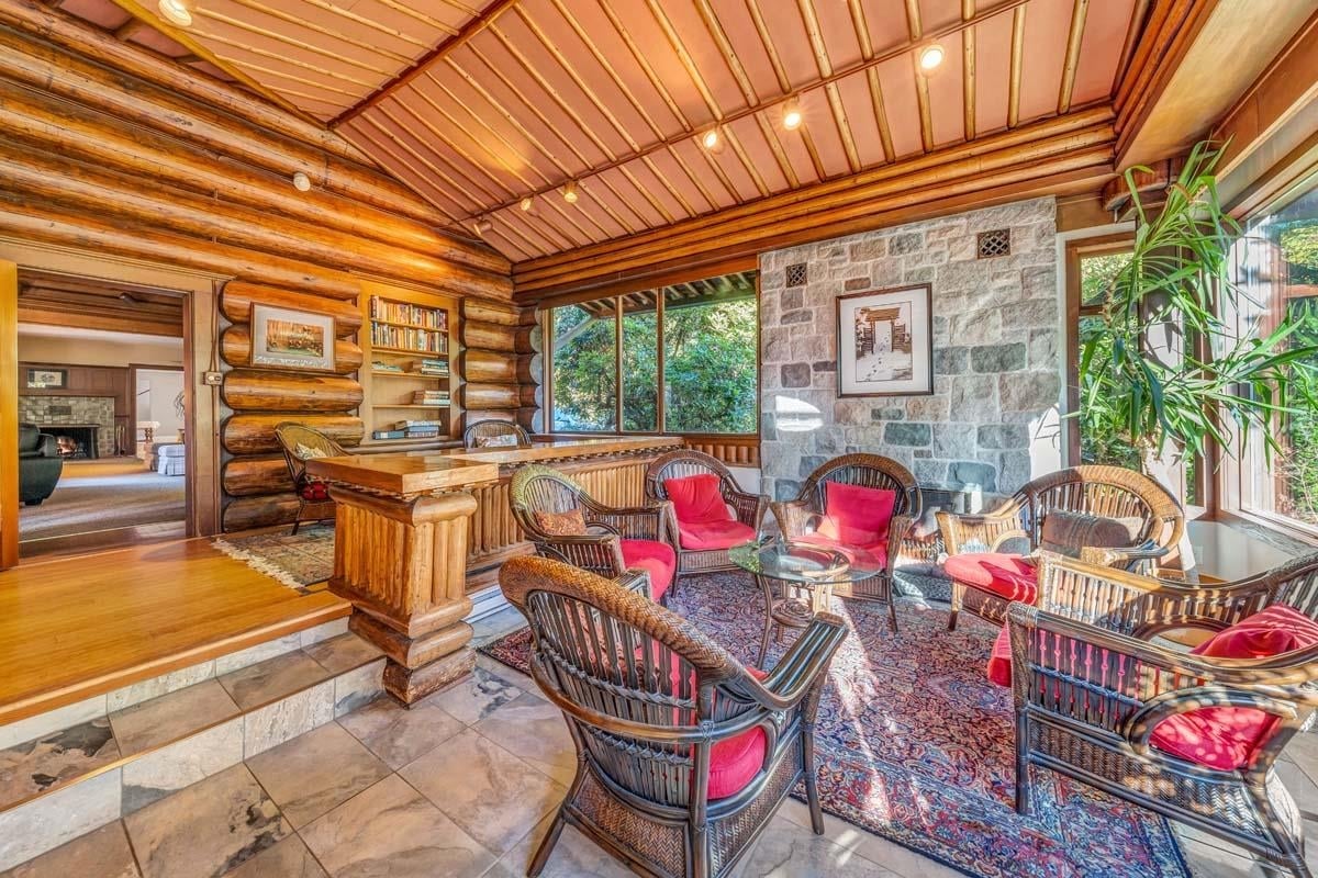 416-235 Keith Road, West Vancouver