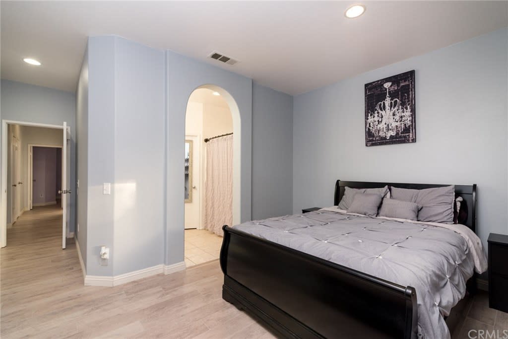 2226 Candlestick Way