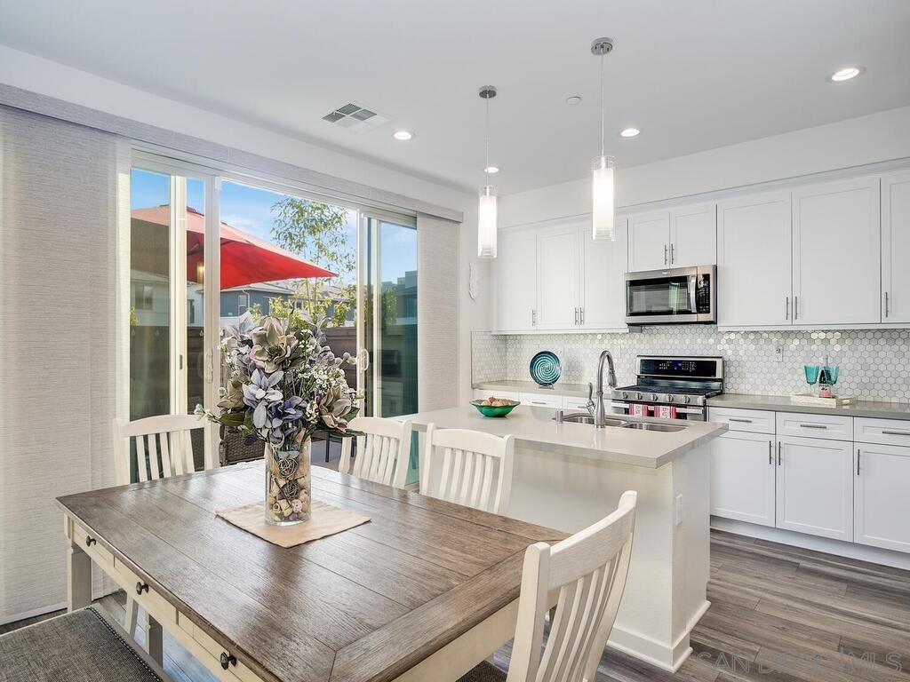2061 TANGO LOOP, #2