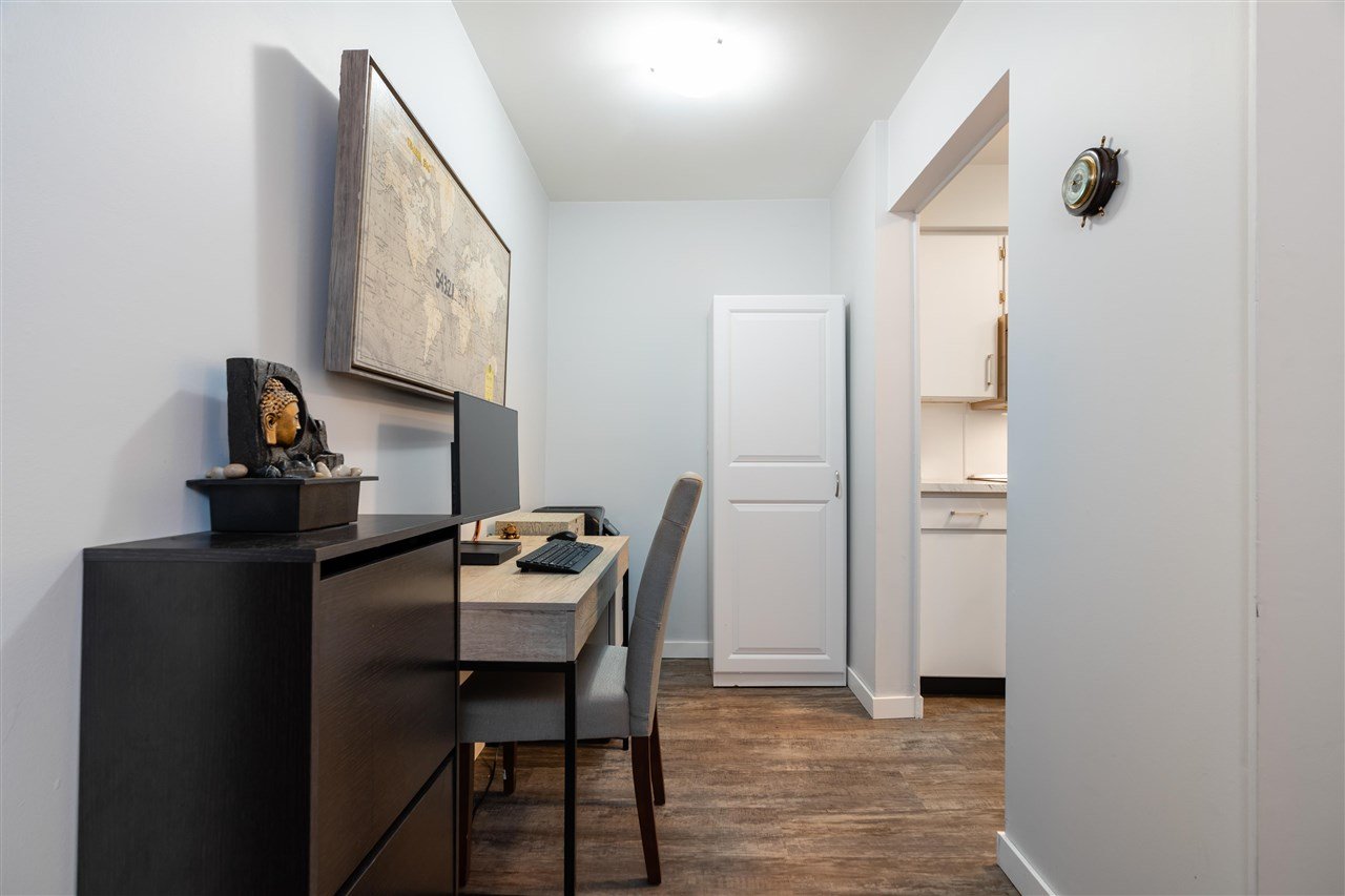210-5294 204 St