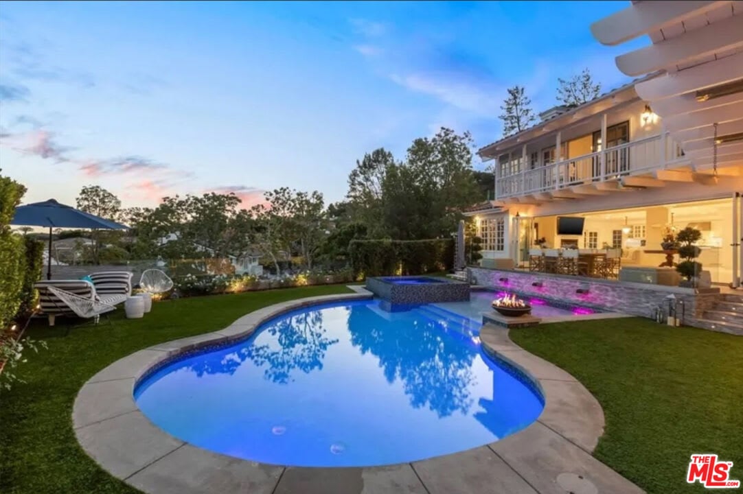 Summit Oasis