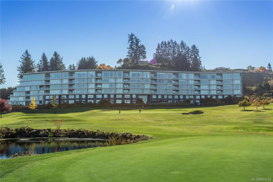 303-5332 Sayward Hill Cres