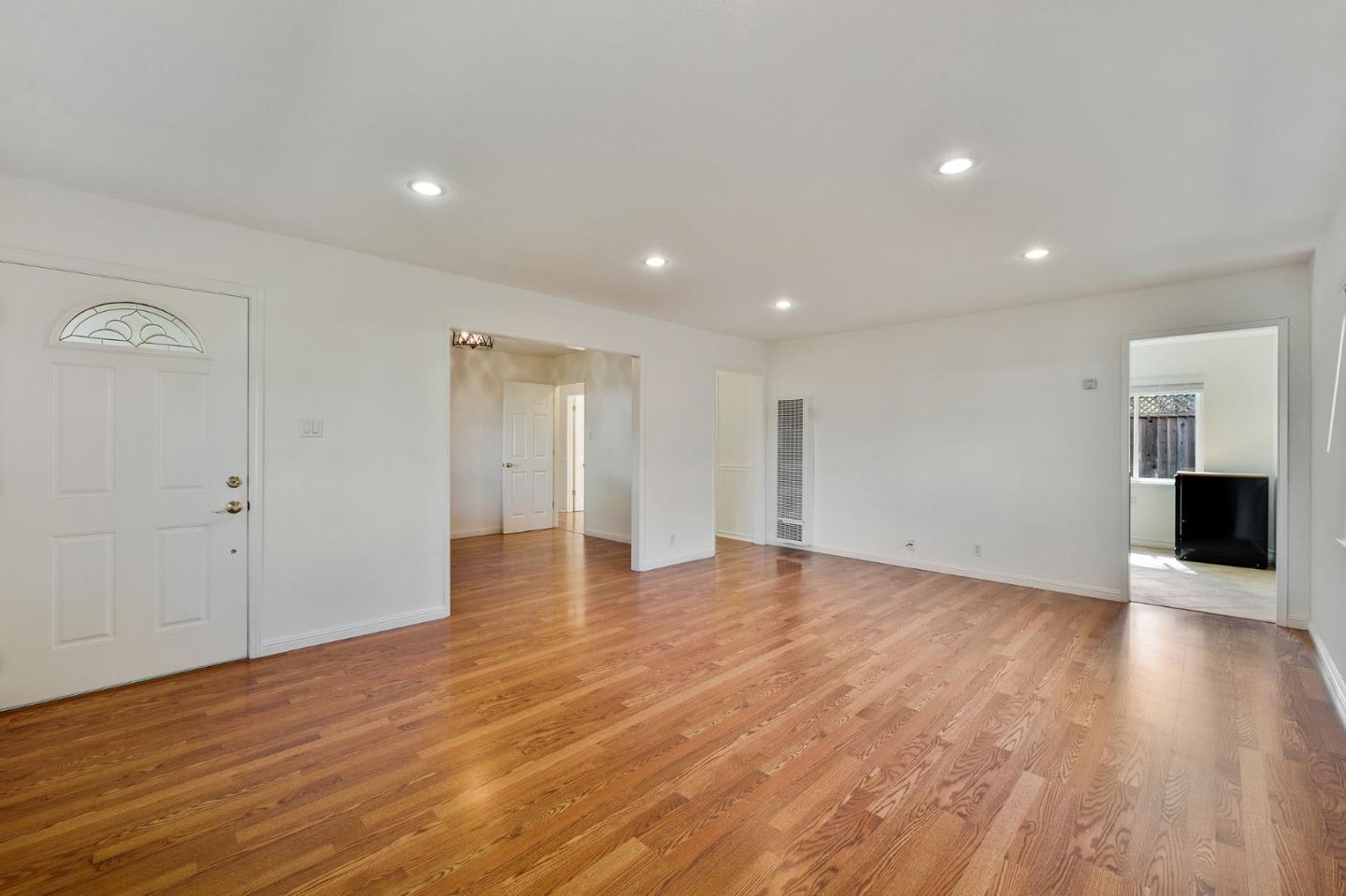 3211 Ensalmo Avenue, Cambrian