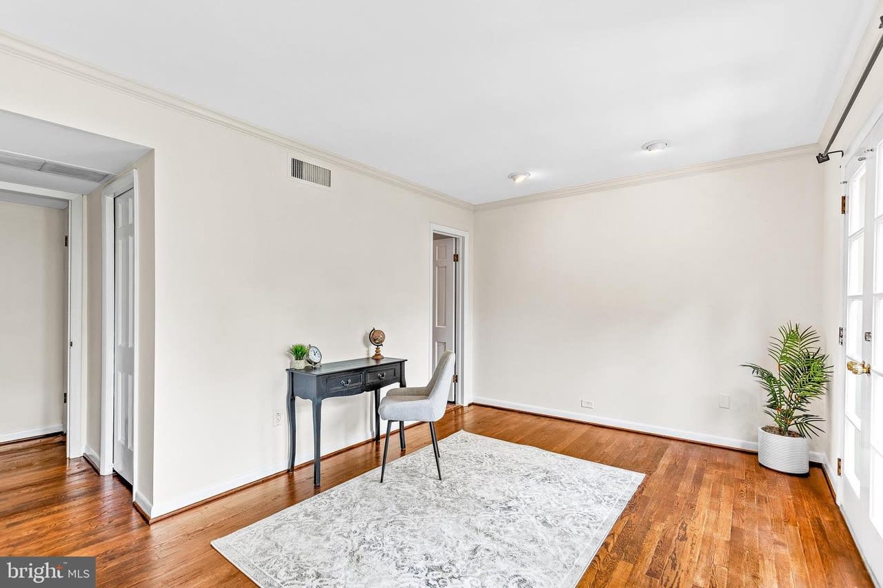 2128 Cathedral Ave NW - Buyer Represented