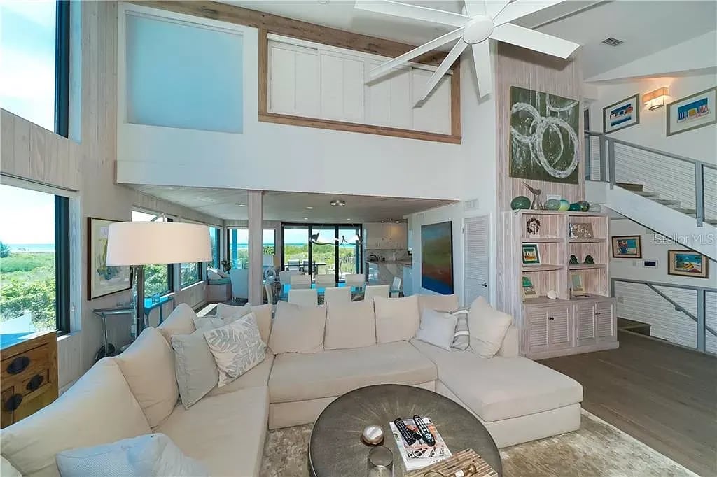 508 Beach Rd