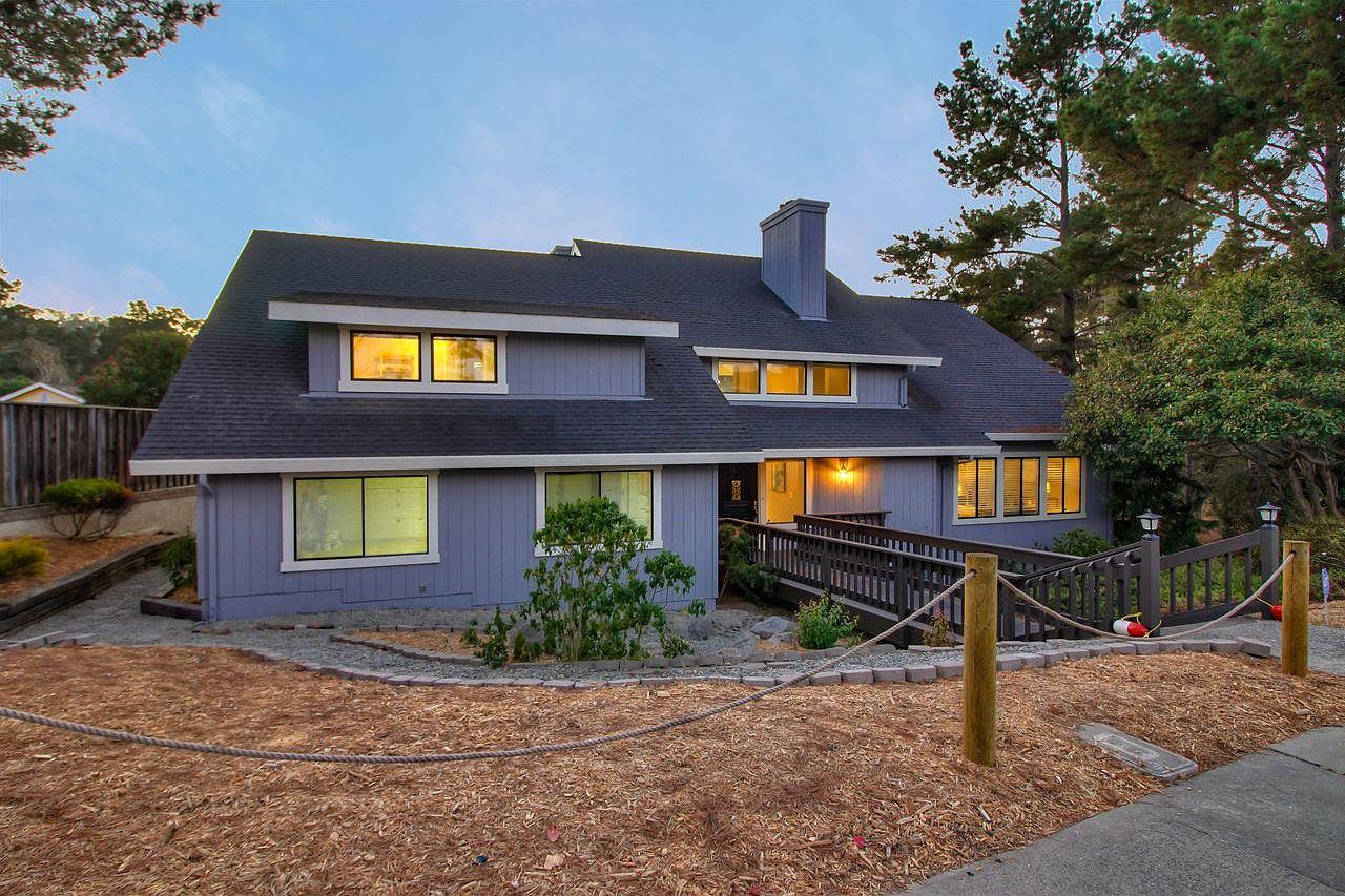 22 Deer Forest Dr