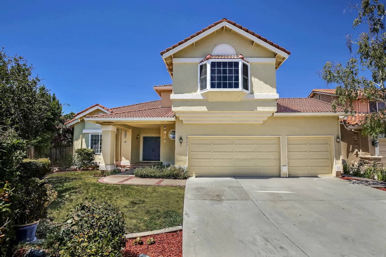 2701 Darknell Way • San Jose • 95148