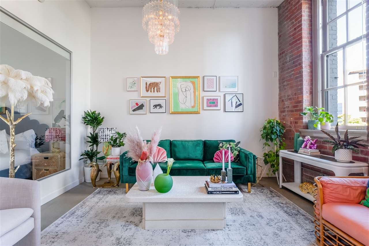 207-546 Beatty St