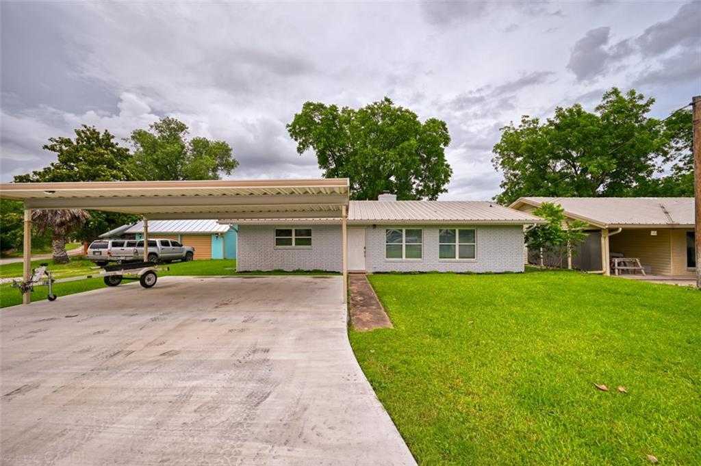 1500 Bluebonnet Lane