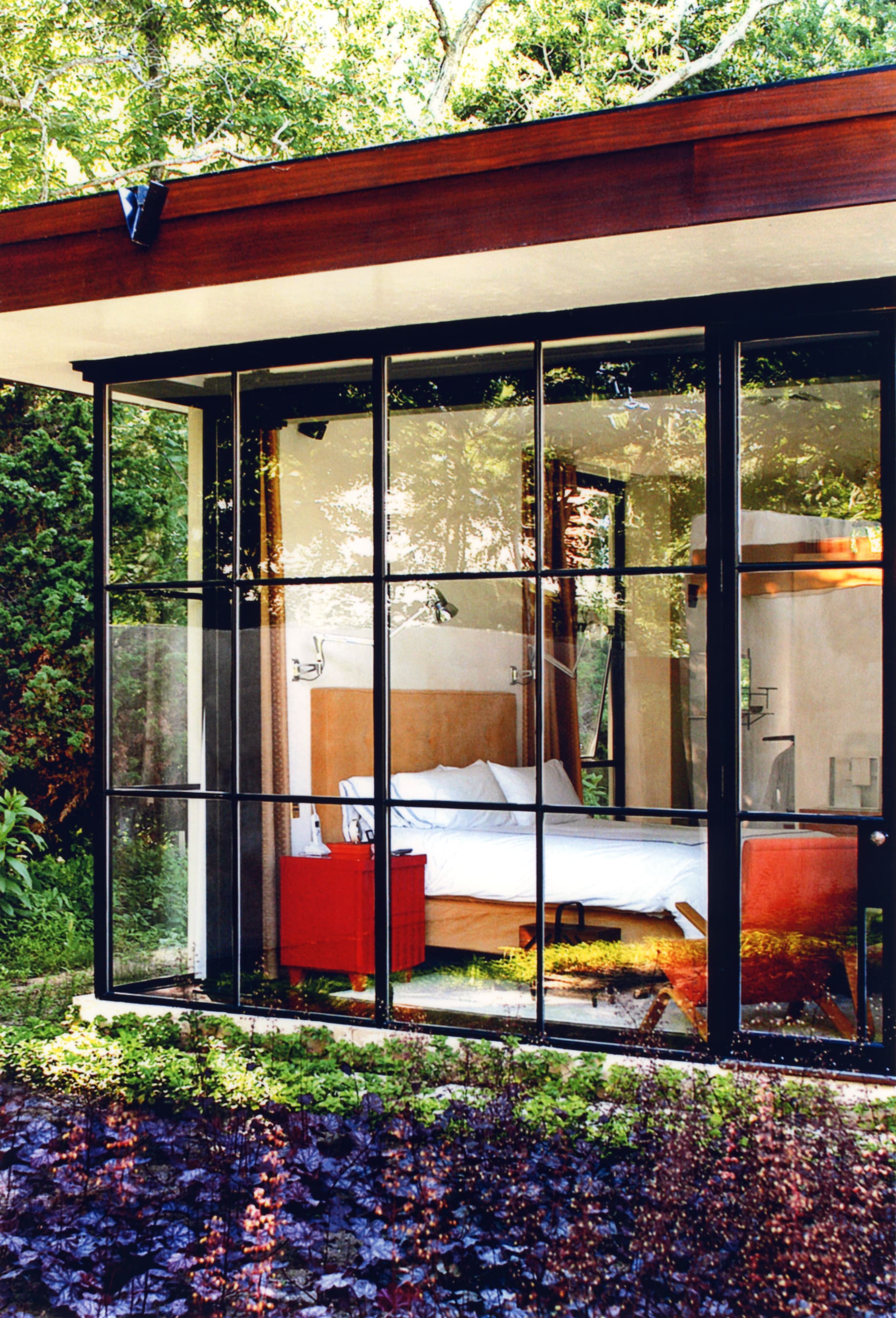 Timeless, Private Modern Masterpiece in East Hampton