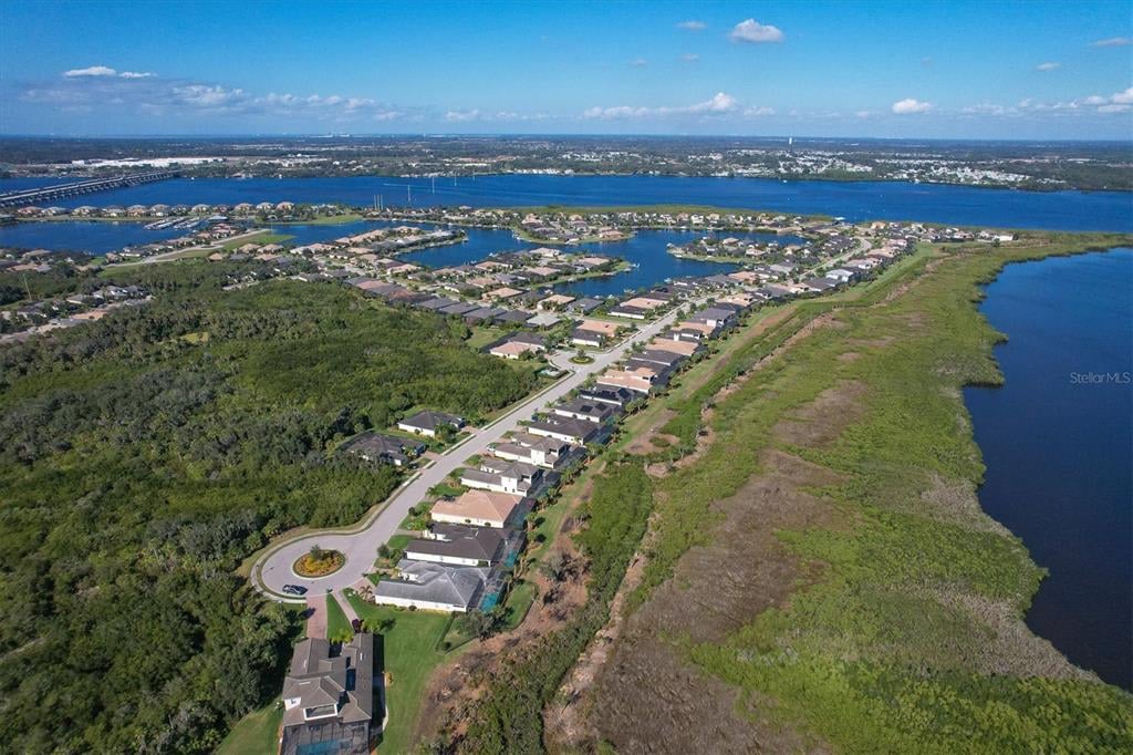 5211 Lake Overlook Ave, Bradenton, FL 34208