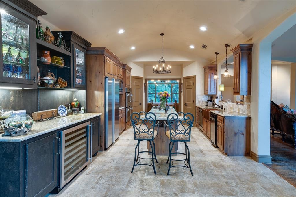 2907 Peninsula Dr