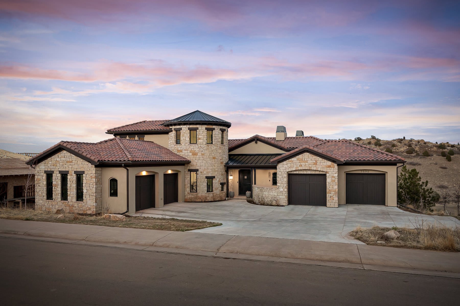7590 Raphael Lane