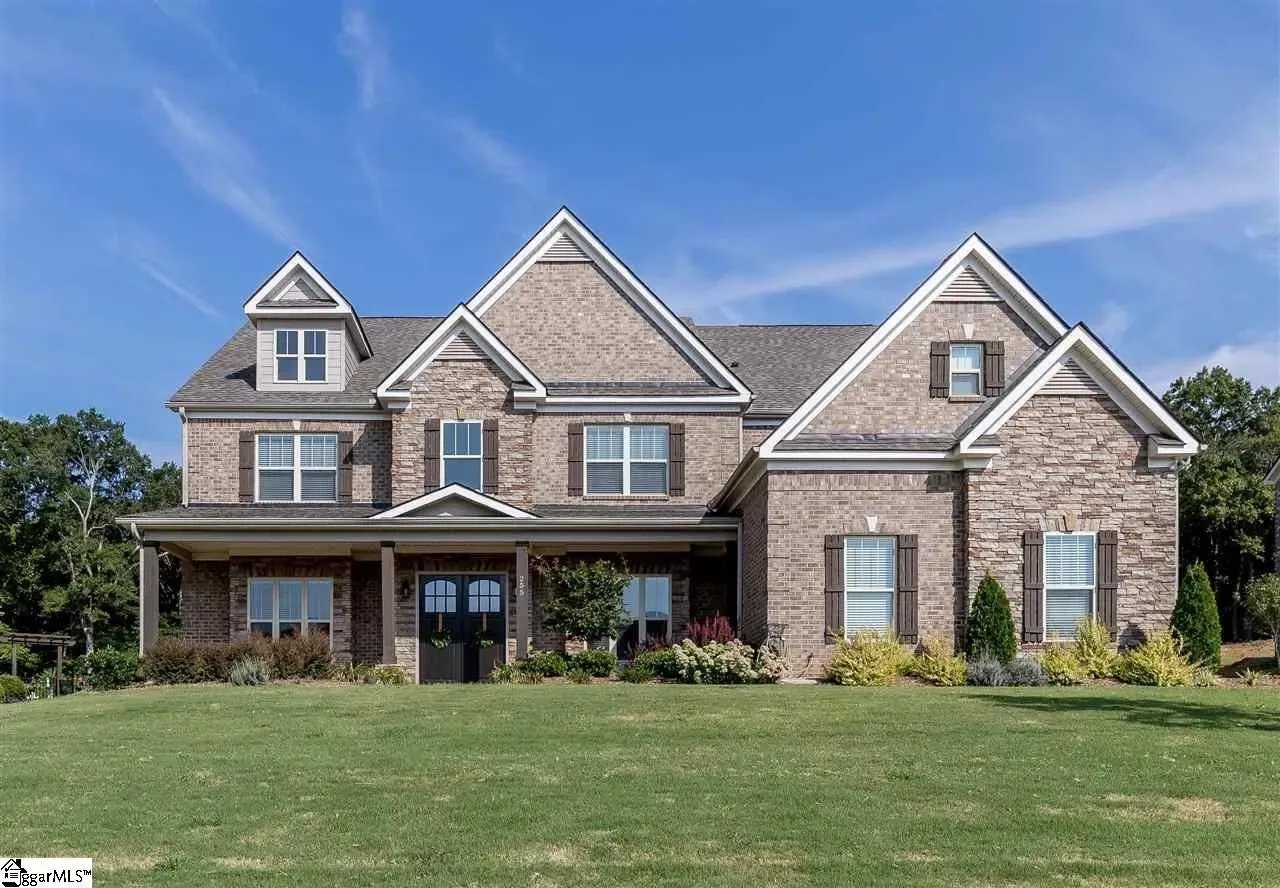255 Tuxedo Ln