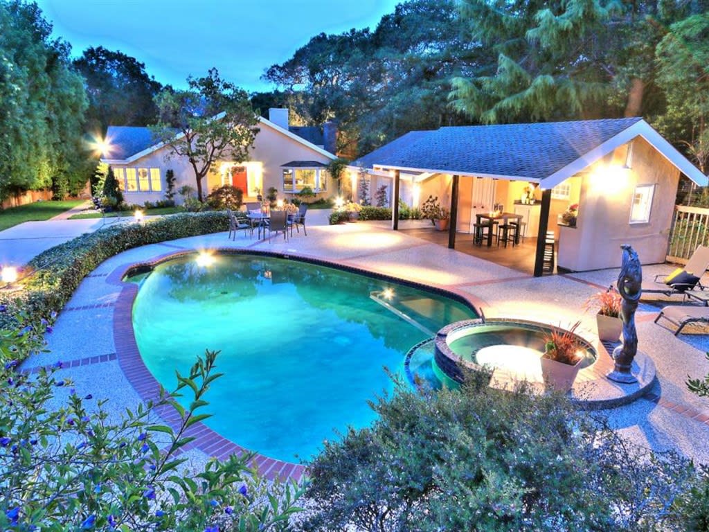18439 Hernandez Lane