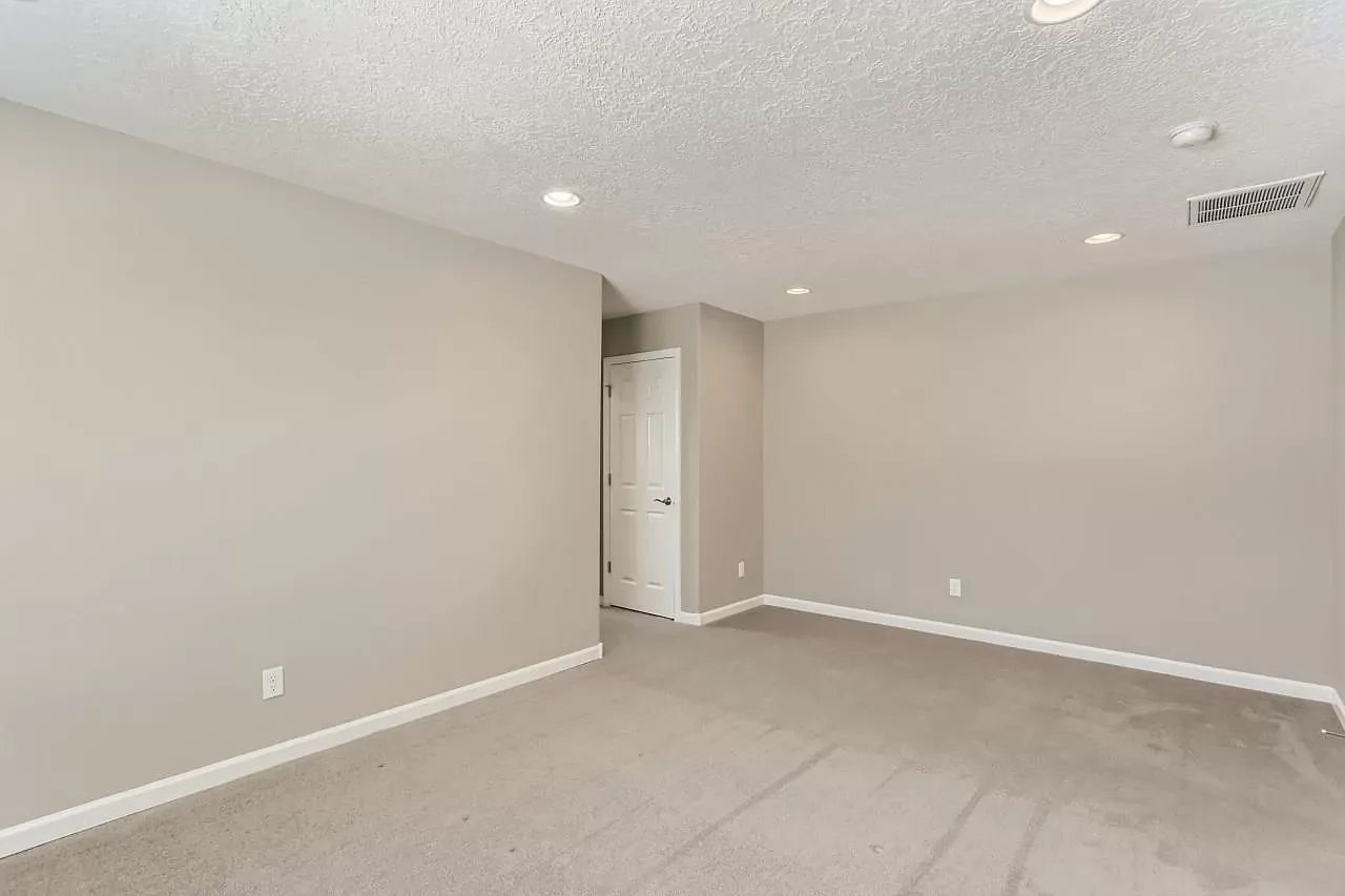 4642 Rail Runner Rd