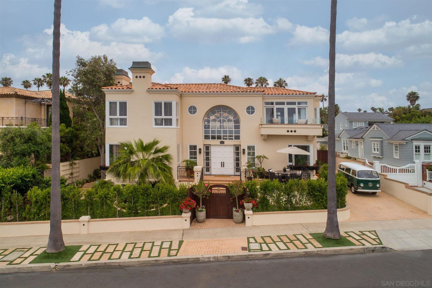 6331 Camino De La Costa