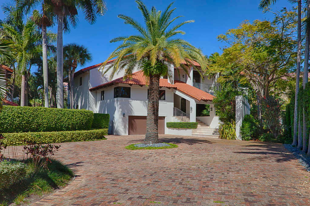 Dennis Carvajal Group Spotlight: 6900 Mira Flores
