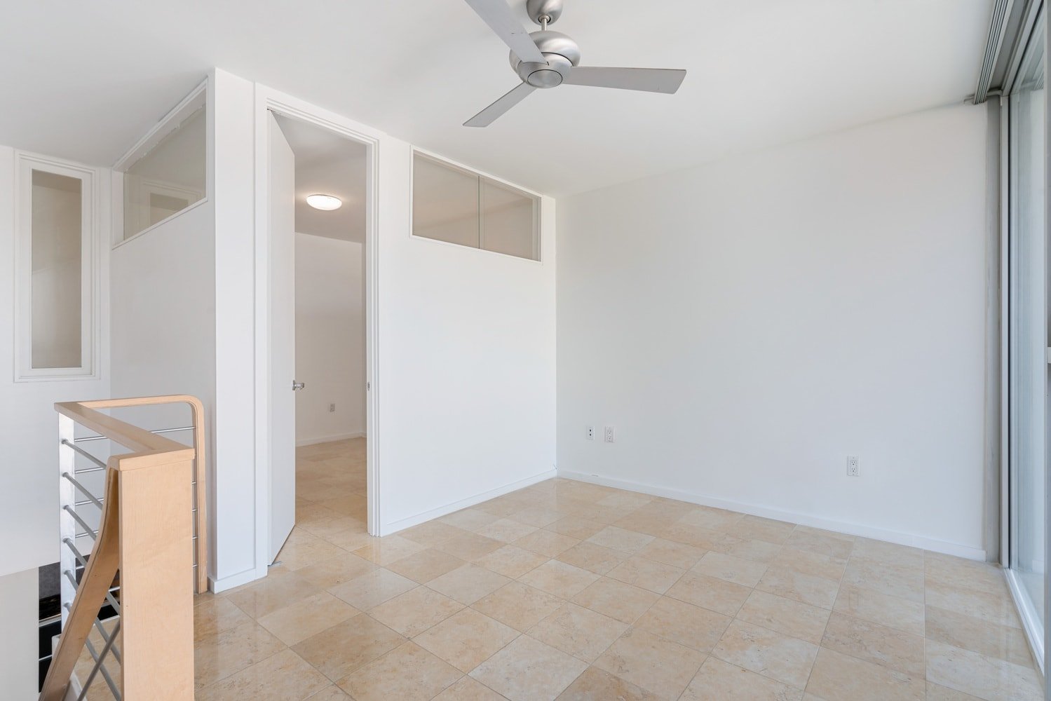 935 Pacific St, #302